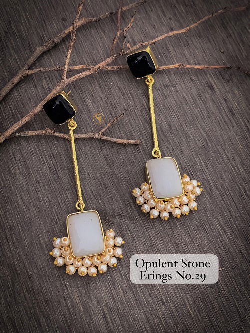 4 Designer Wedding Wear Opulent Stone Earrings Manufacturers
